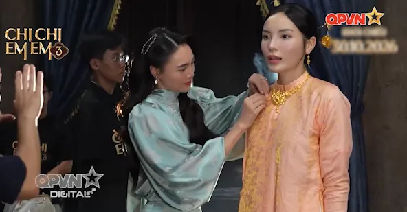 Giải mã thế giới "Chị Chị Em Em 3"