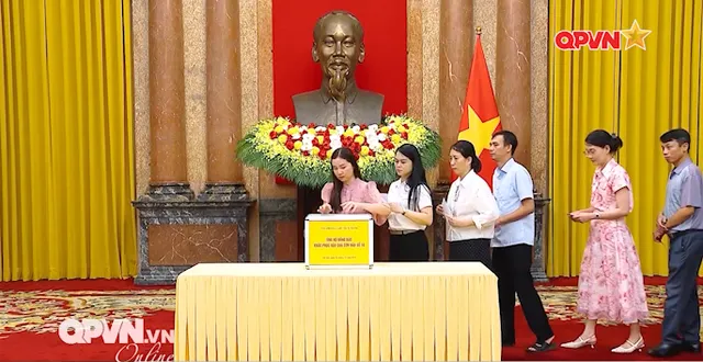 Bản tin tiếng Anh 15h ngày 04/10/2025