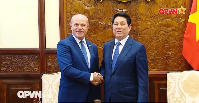 Bản tin tiếng Trung 16h ngày 04/10/2025