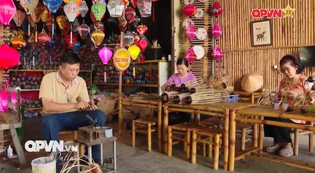 Đèn lồng phố Hội