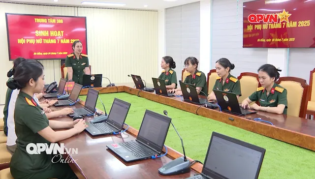 Những nữ chiến sỹ trên mặt trận không gian mạng